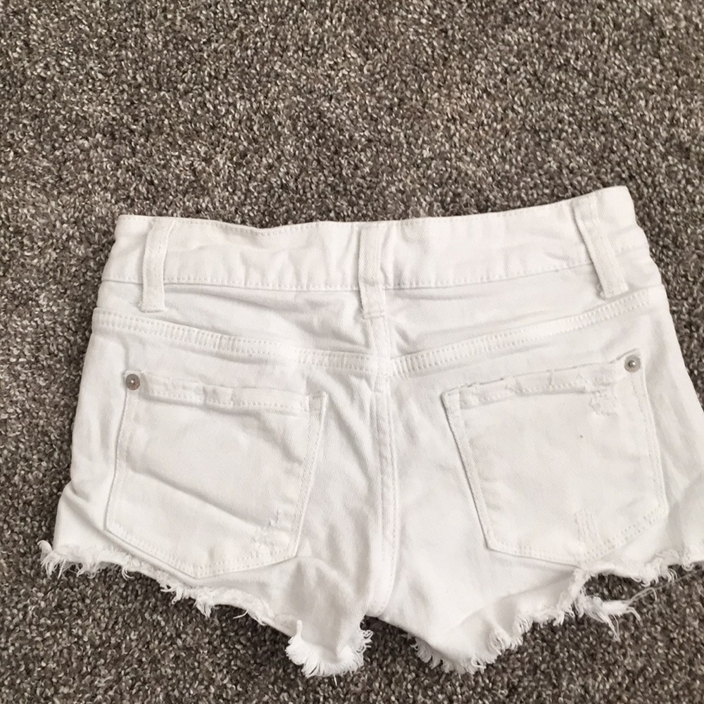 Sort Shorts - Picture 2 of 2